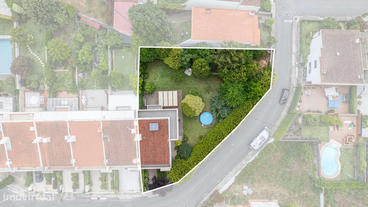 Moradia T5+1 no Centro de Braga, Nogueira-28