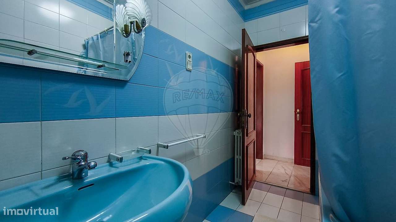 Moradia T6 para venda-26