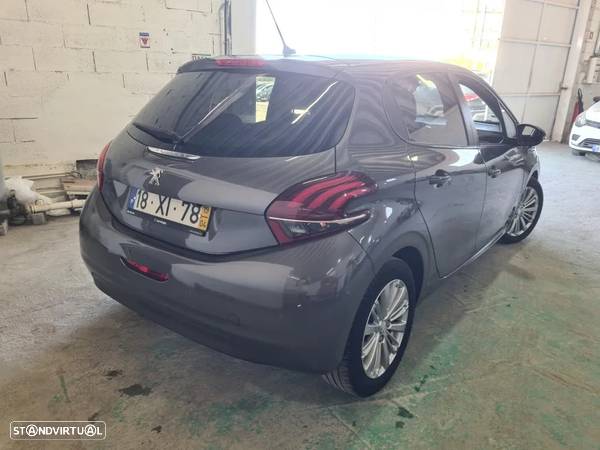 Peugeot 208 1.5 BlueHDi Signature - 2