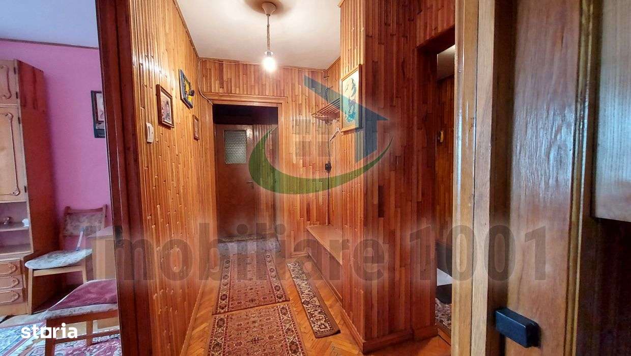 Apartament 4 camere, Republicii, etaj 1, garaj și boxa, zona Canal 7-6