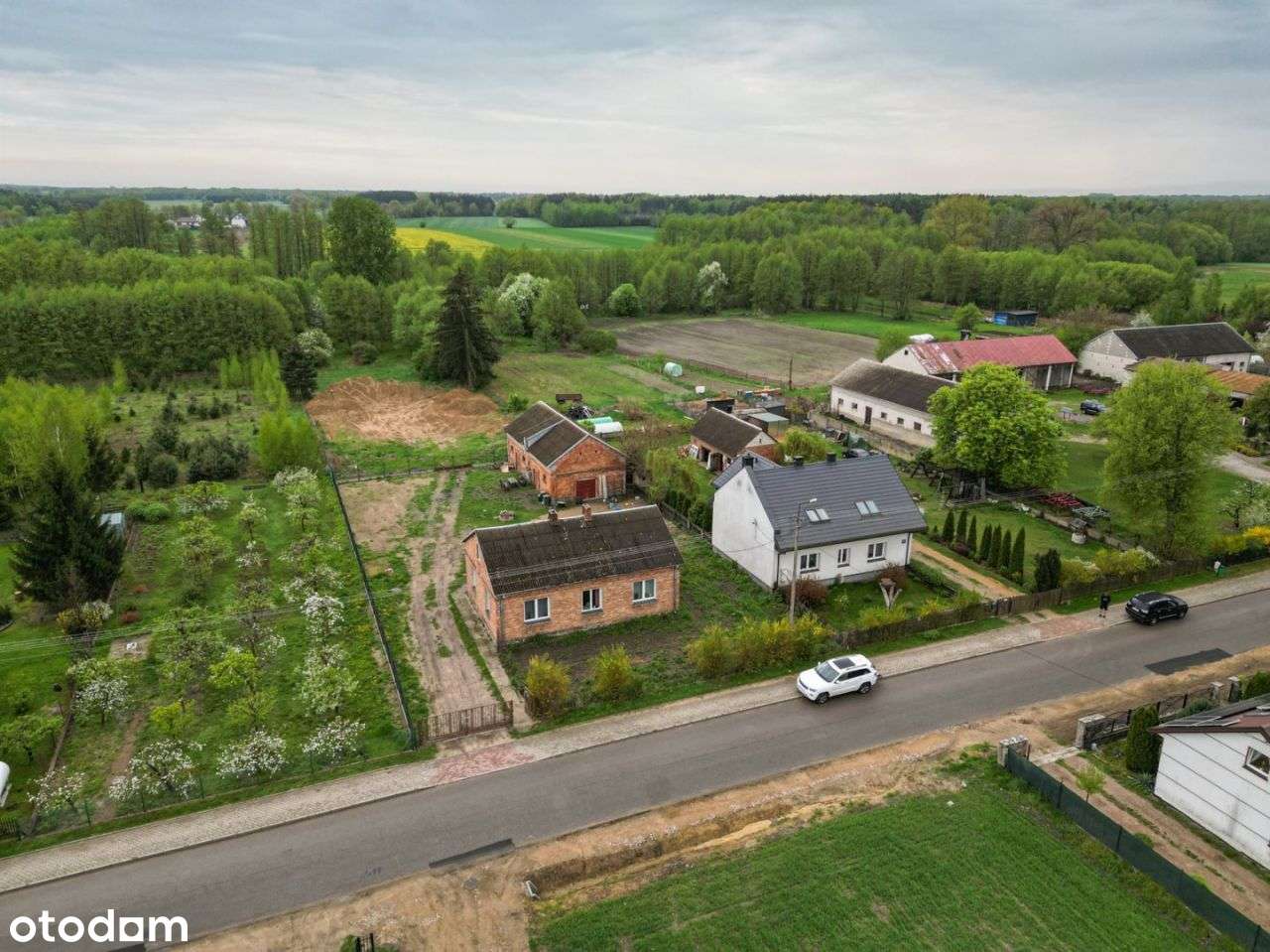 Siedlisko Dom mieszkalny+gospodarczy Działka 6420-1