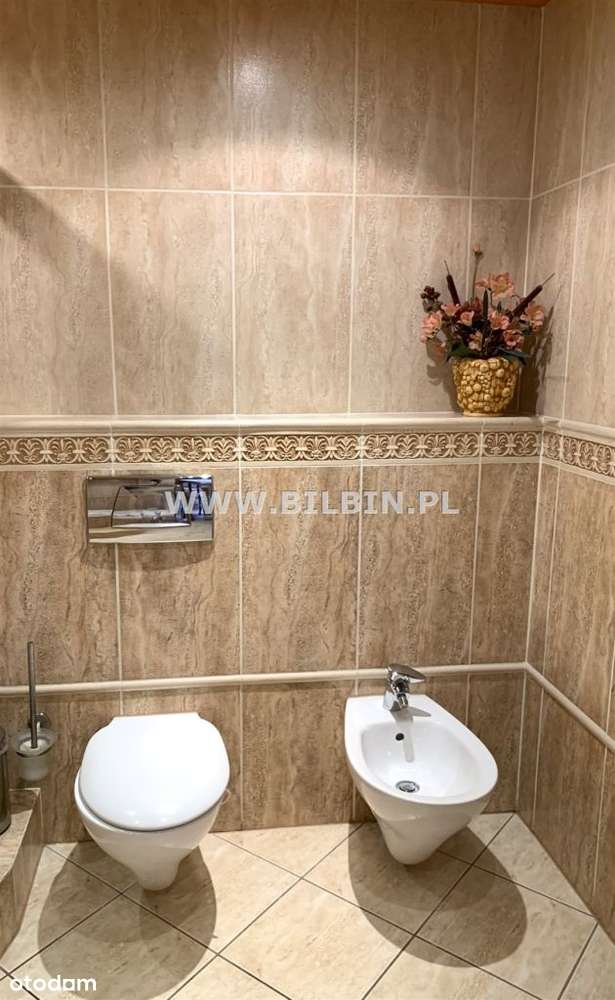 Atrakcyjny przestronny dom -gotowy do zamieszkania-18