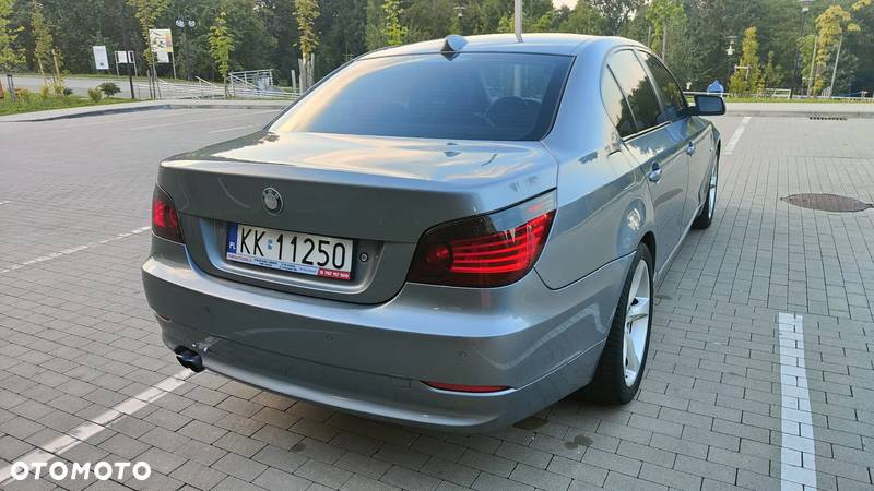 BMW Seria 5 530d xDrive - 7