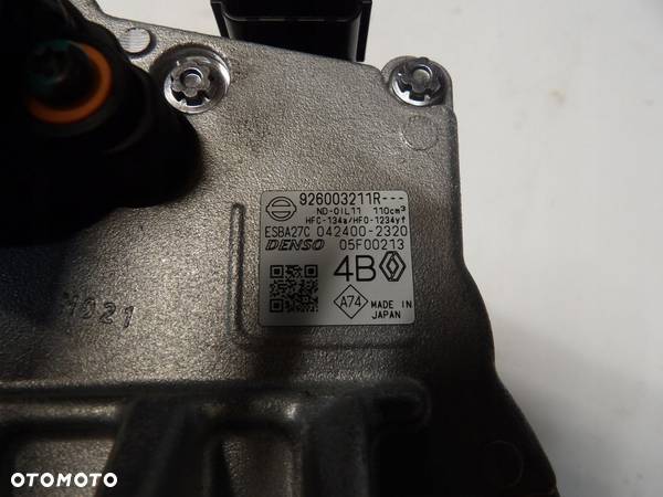 SPRĘŻARKA KLIMATYZACJI 926003211R RENAULT CAPTUR II 2 - 2