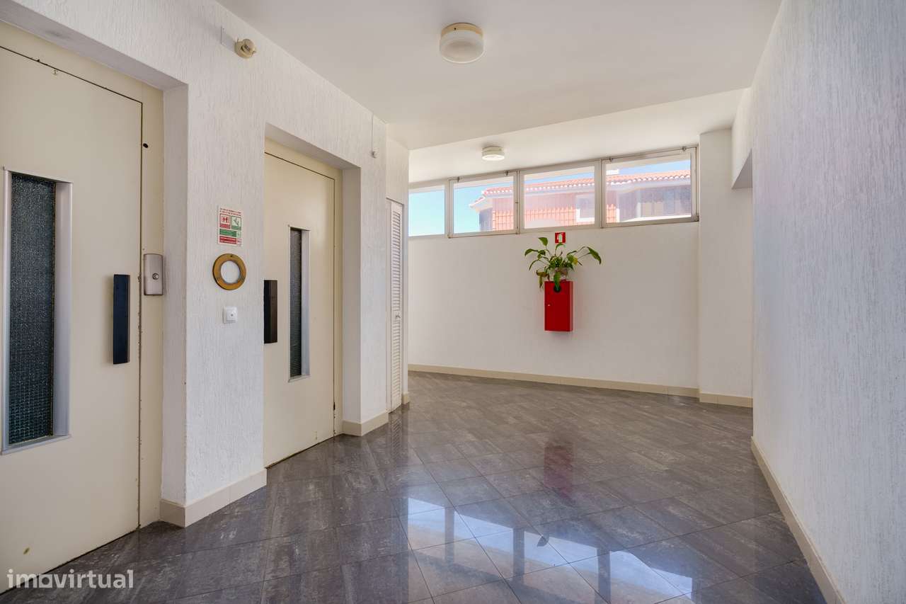 Apartamento T0 no Estoril-9