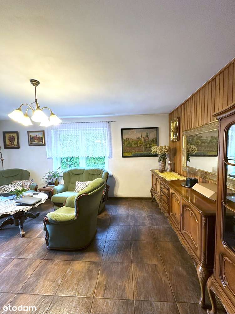 Dom przy jeziorze, Bytyń!-12