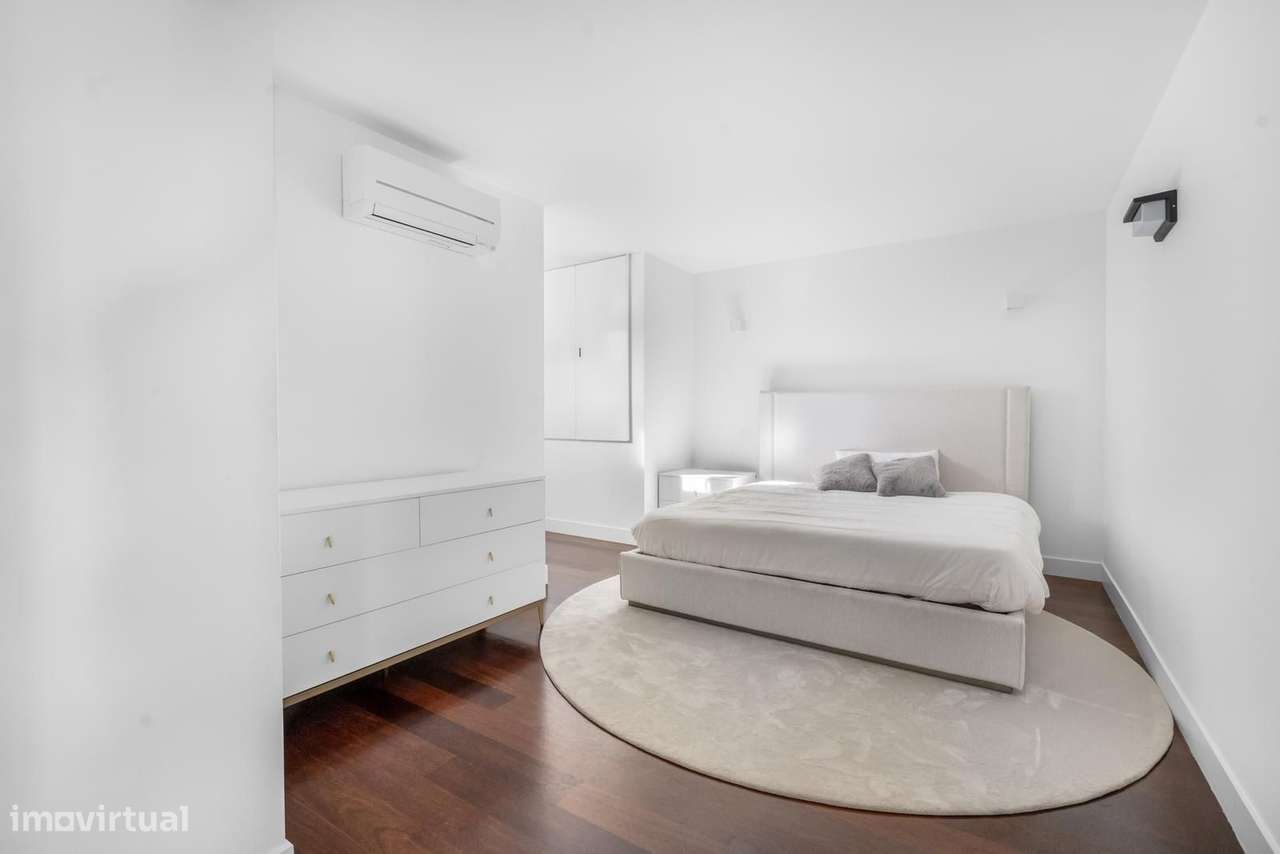 Apartamento T5 + 1 com piscina, Bairro da Martinha, Cascais-32