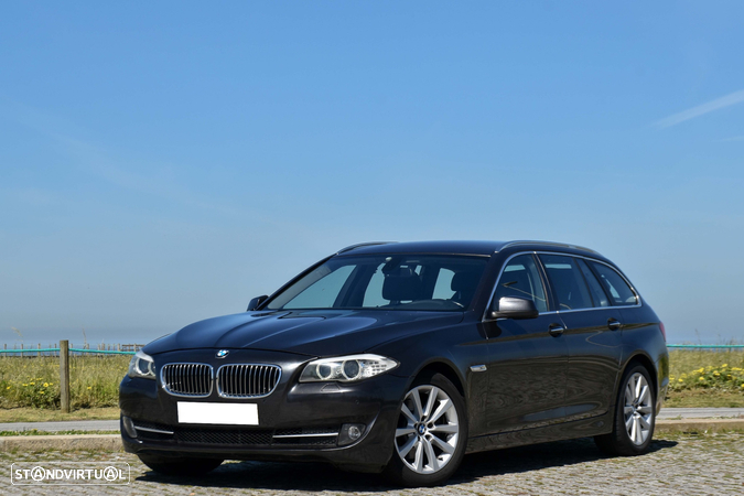 BMW 520 dA Touring Executive - 4