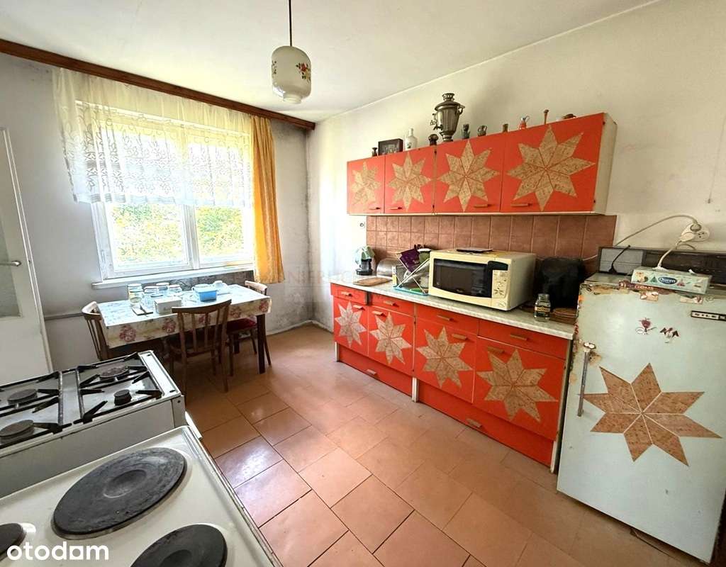 Dom wolnostojący z dużą działką w centrum miasta!-3