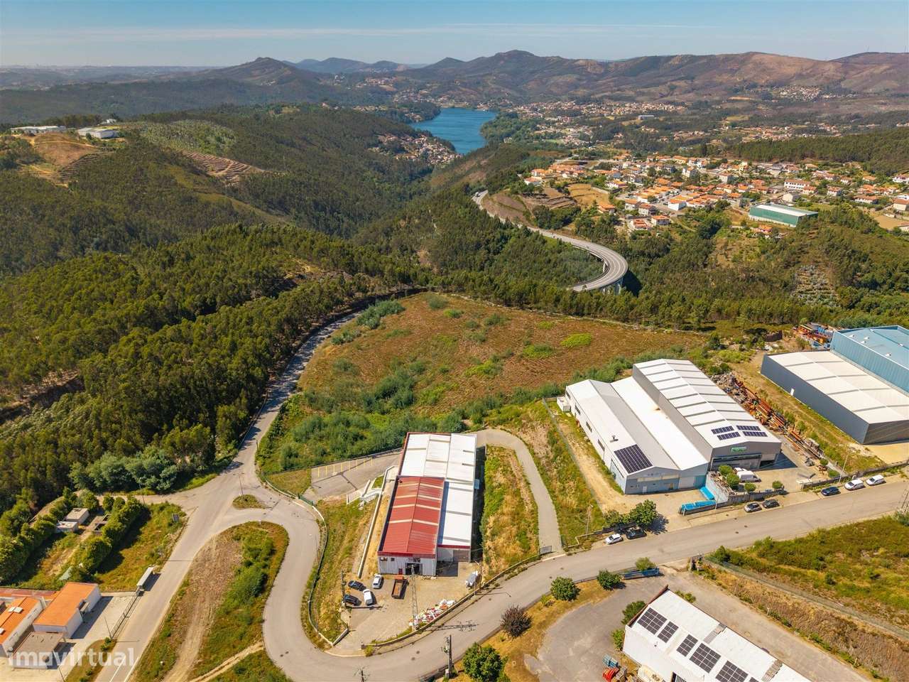 Armazém  Venda em Raiva, Pedorido e Paraíso,Castelo de Paiva-6