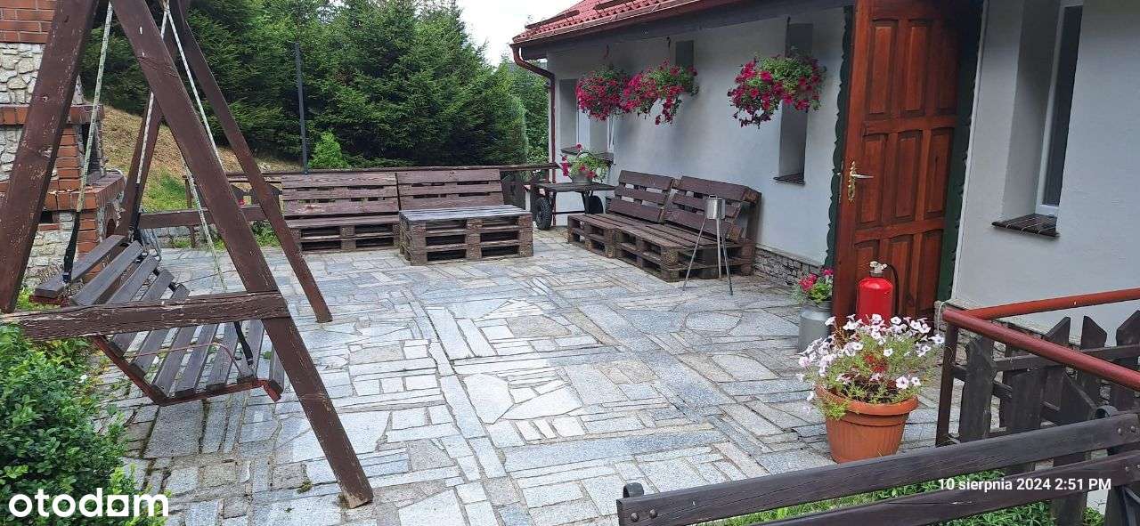 TOP widok/400m2/działka 2000m2/11pokoi/ 2 apart.-11