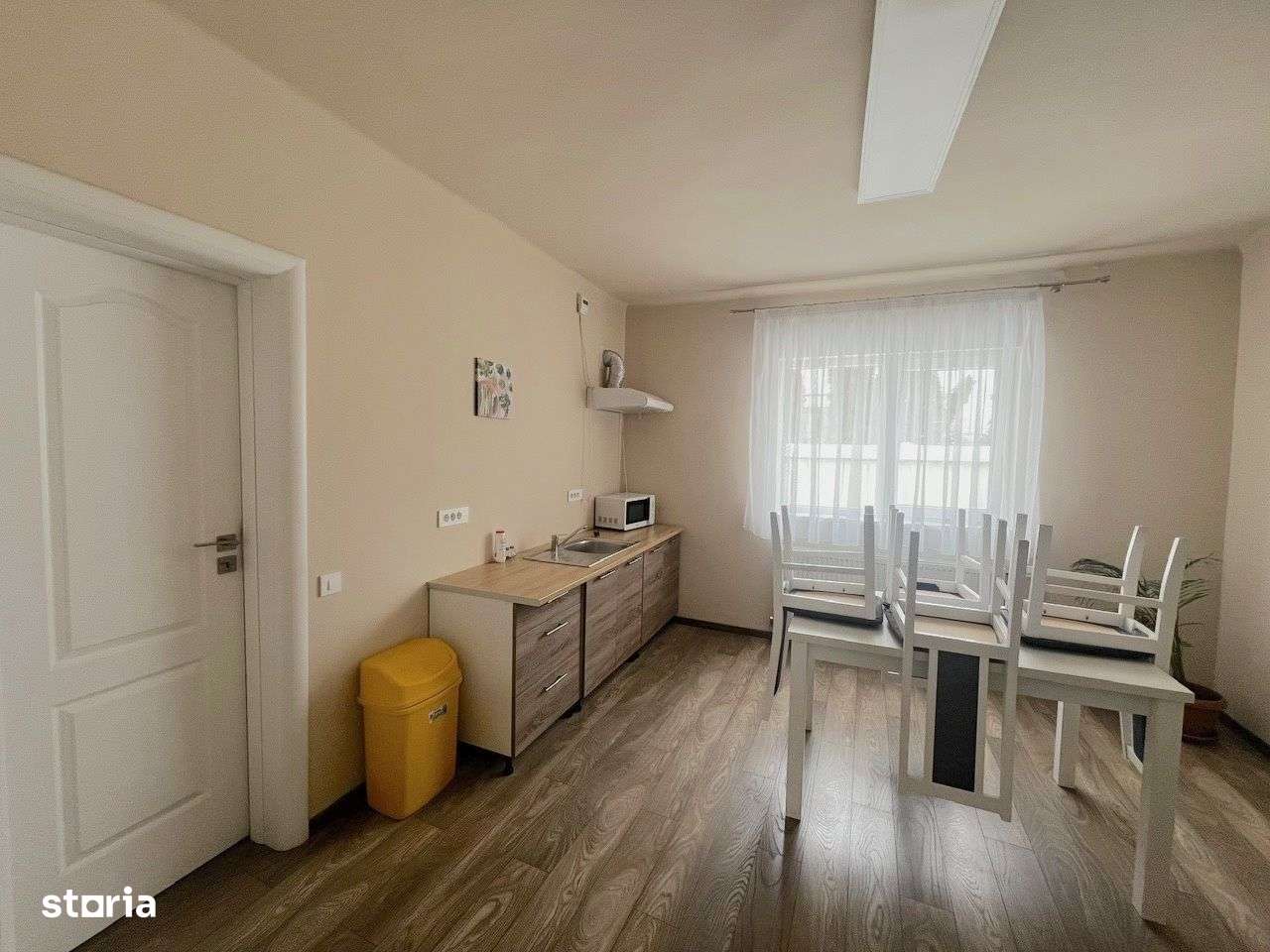 Casa de vanzare in cartierul Andrei Muresanu-11