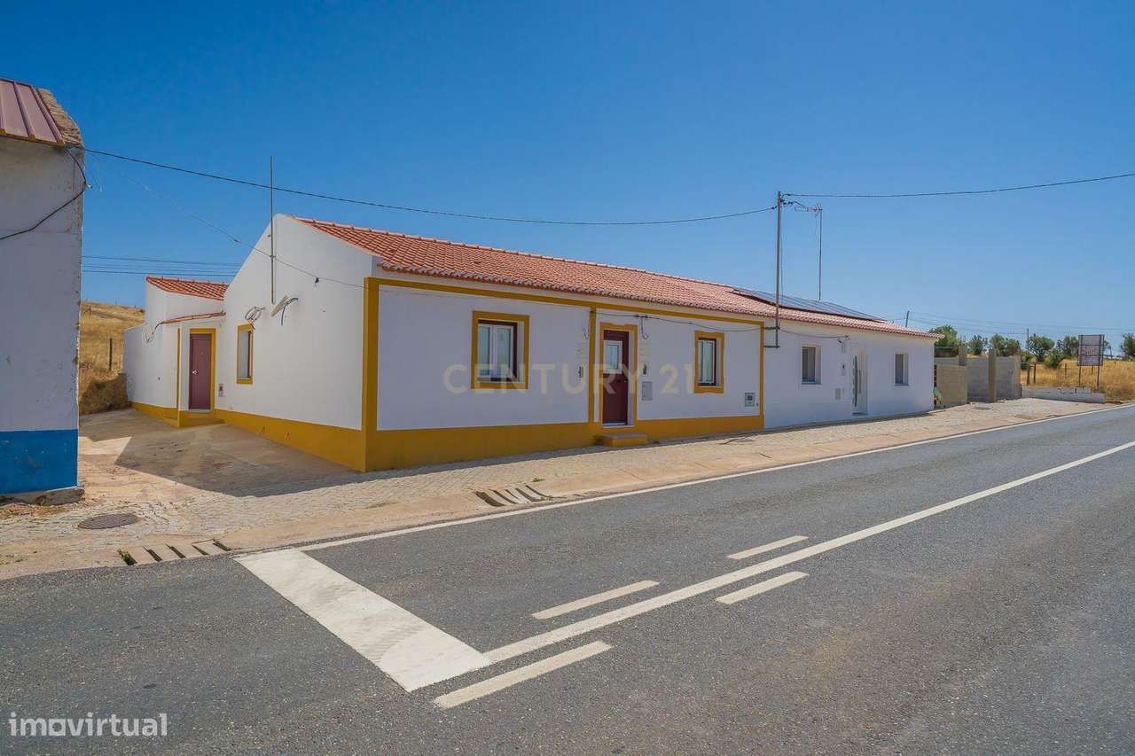 Moradia Térrea com Terraços em Mértola – Habitação ou Investimento-1