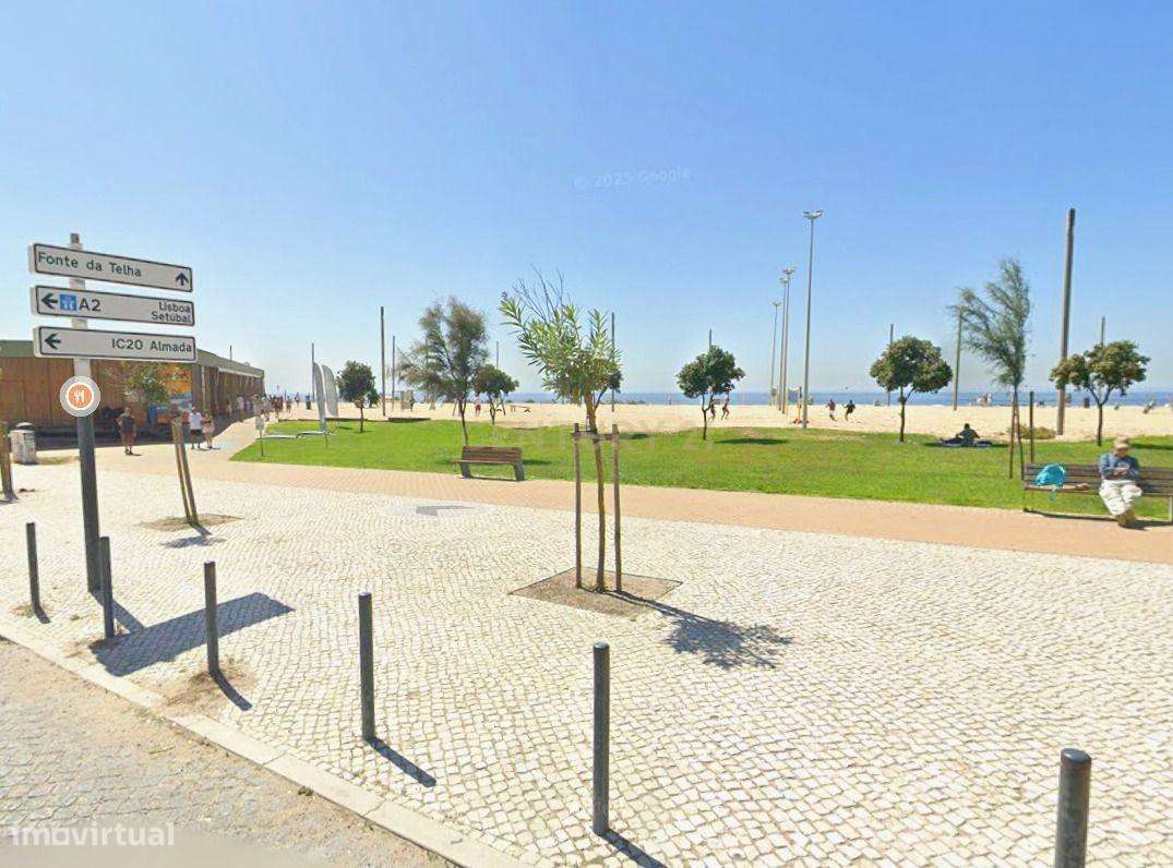 Moradia T3+1 , Totalmente Remodelada a 5min da praia. - Grande imagem: 4/21
