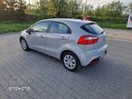 Kia Rio - 14