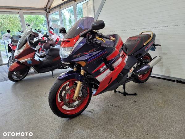 Honda CBR - 12