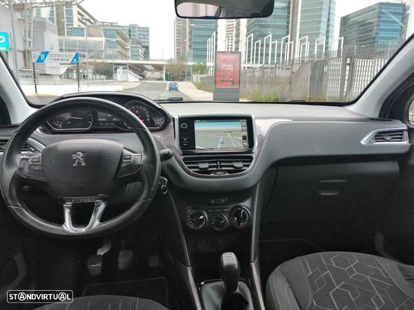 Peugeot 2008 1.6 e-HDi Allure - 13