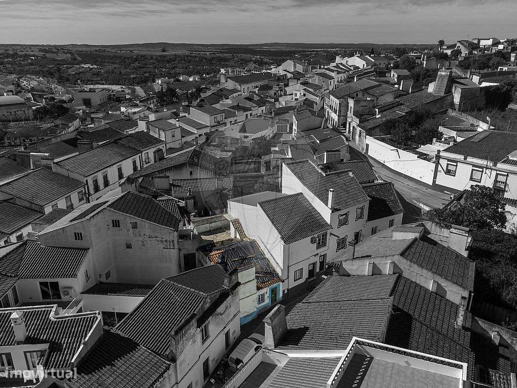 Moradia T2 para venda - Grande imagem: 2/9