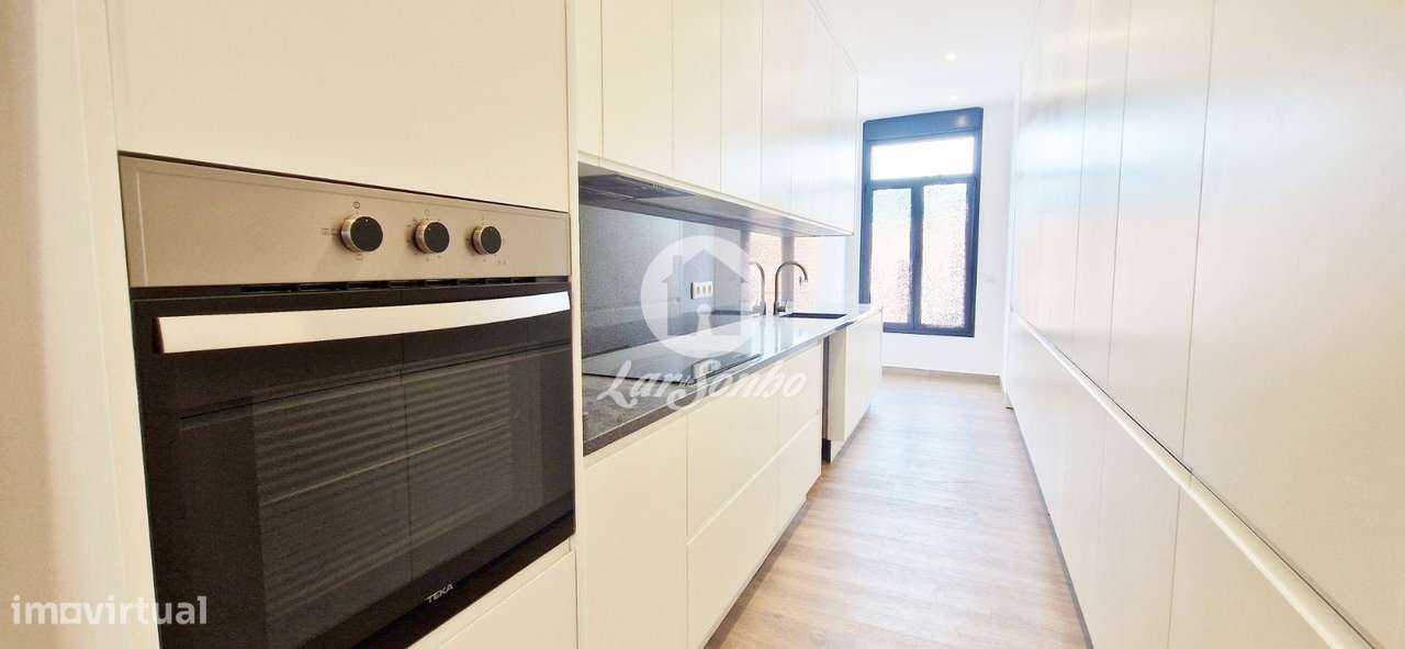 Apartamento T3 com dois terraços no centro do Porto - Grande imagem: 3/21