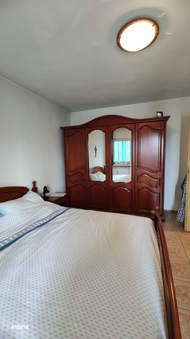De vanzare apartament 3 camere,decomandat,etajul2 Dorobanti-9