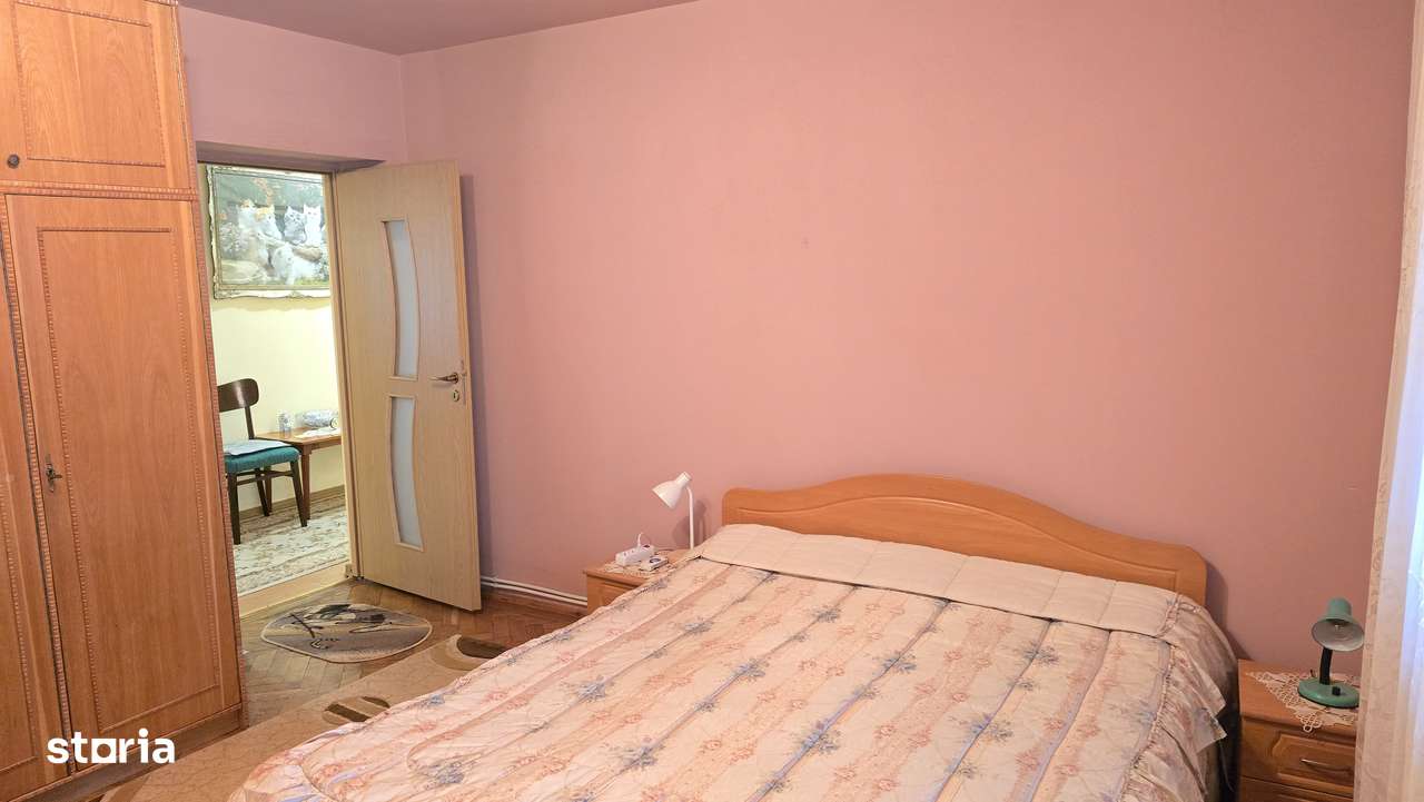 Vand apartament 3 camere dec. Deva,  Enescu, parter inalt, mobilat - Imagine principală: 5/16