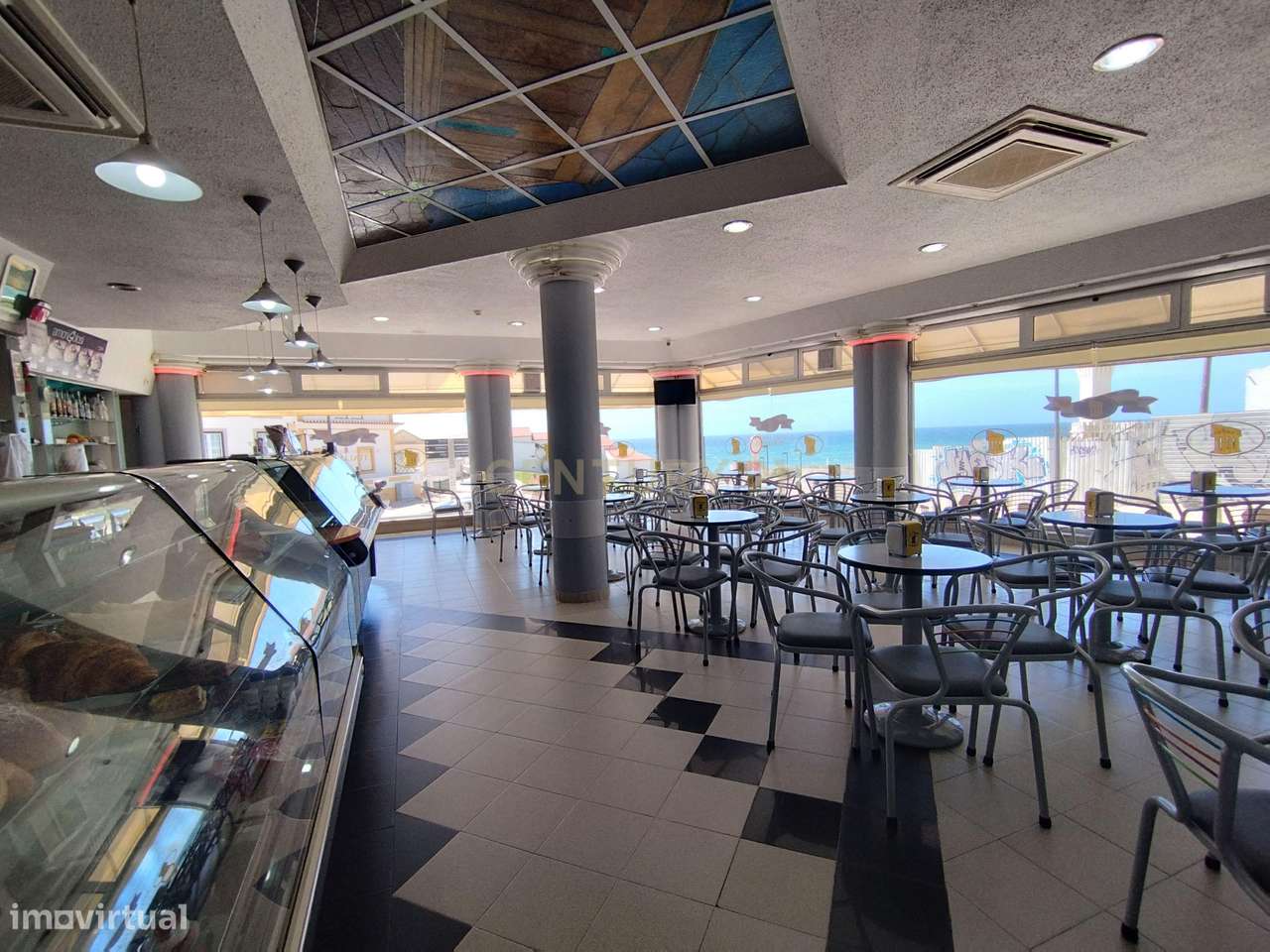 Café, Pastelaria e Gelataria localizado na deslumbrante praia de Santa - Grande imagem: 5/18