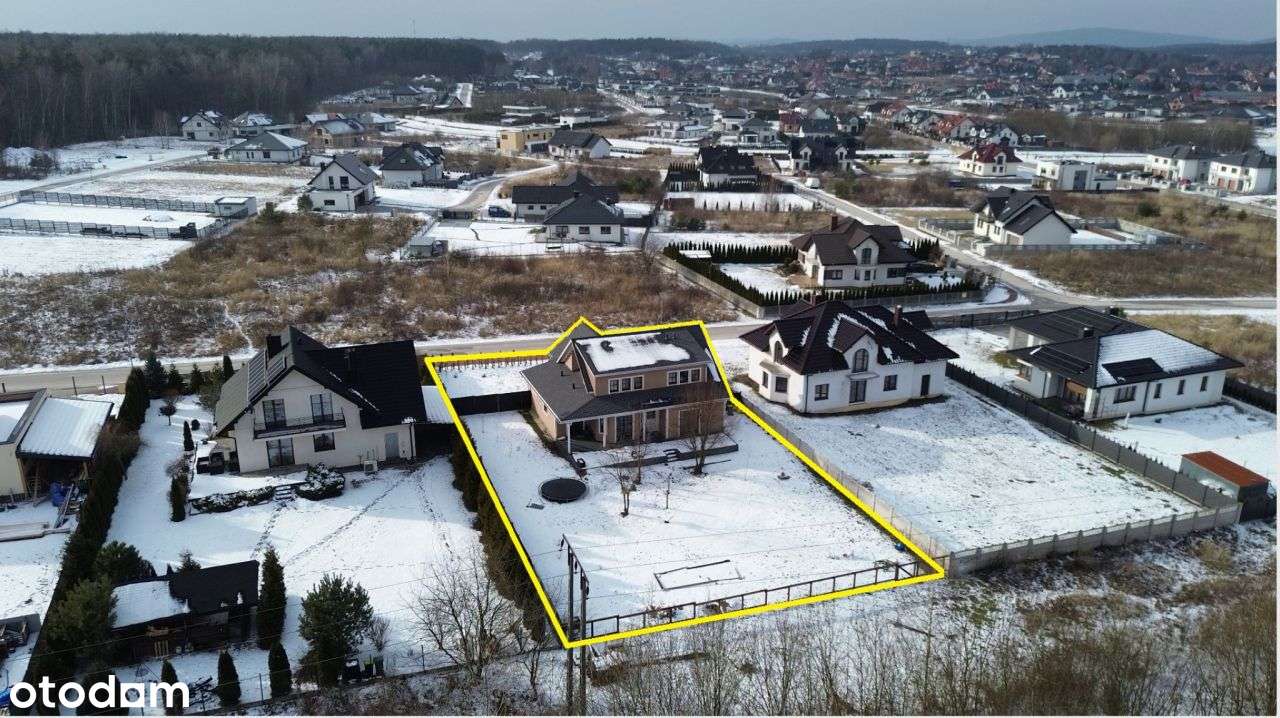 Na sprzedaż autorski dom z duszą zza oceanu w Bilc-16