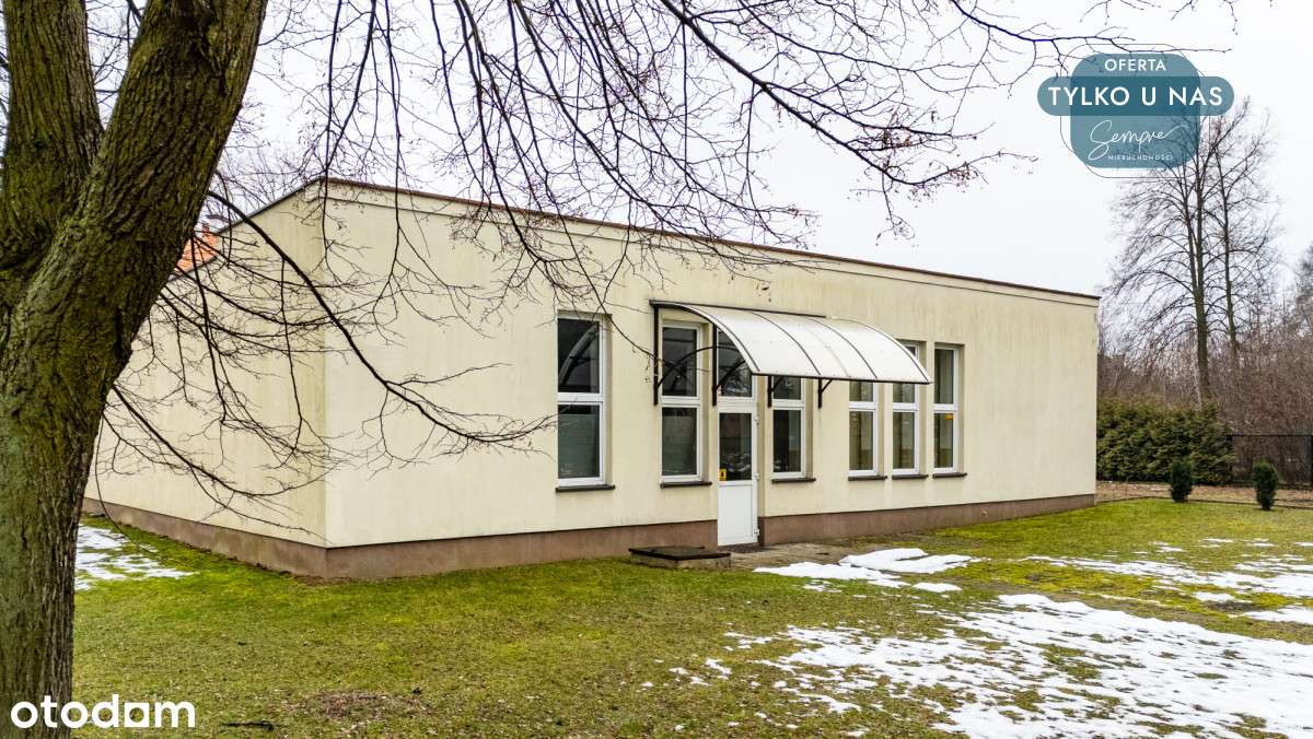 Budynek handlowo - usługowy, os. Karsznice - Pełny obrazek: 4/10