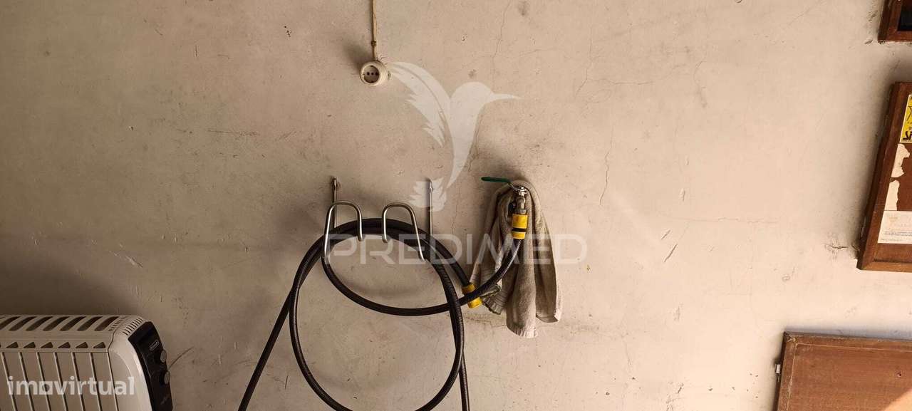 Garagem à Venda no centro do Laranjeiro na Praceta dos Álamos - 52.... - Grande imagem: 5/6