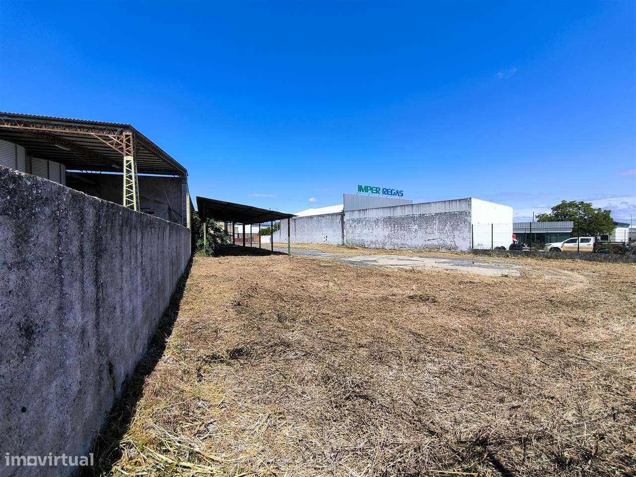 Terreno urbano com 1517 m2, Viabilidade Construção 758m2 - Grande imagem: 5/13