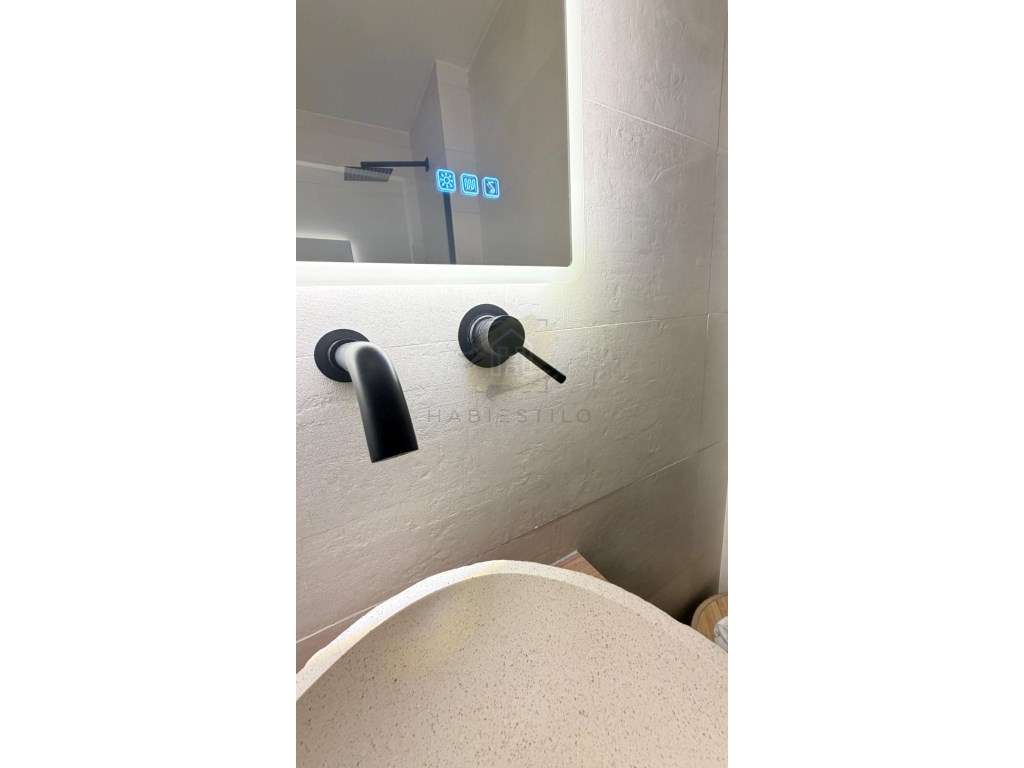 Apartamento T2 totalmente remodelado com suite-15