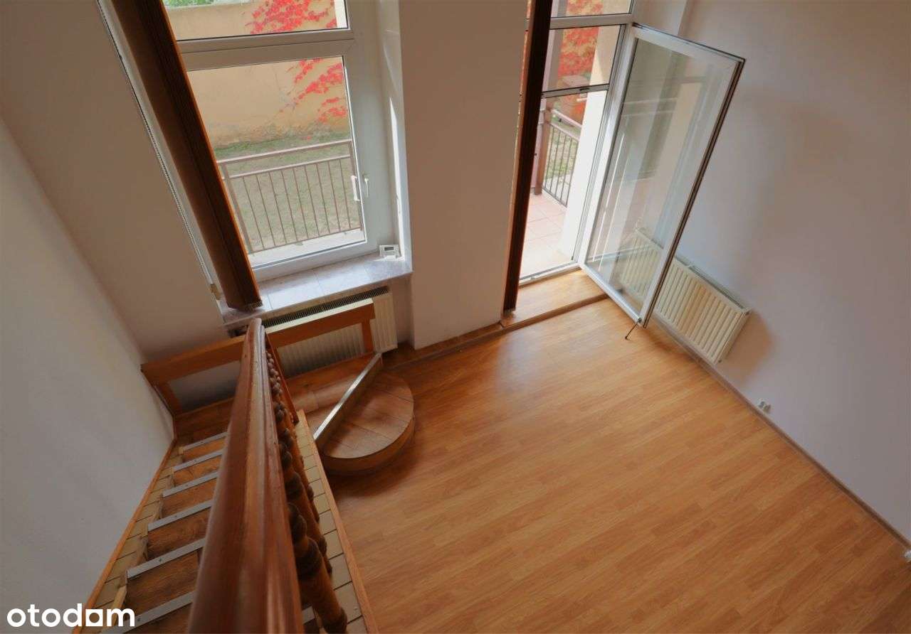 Antresola i balkon – hit na Dworcowej-2