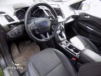 Ford Kuga - 10