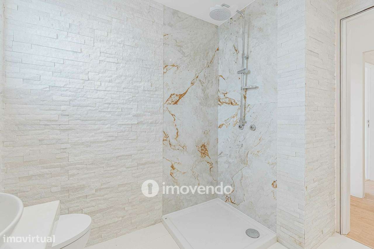 Apartamento T3 Duplex novo, com terraço e garagem, em Loures-32