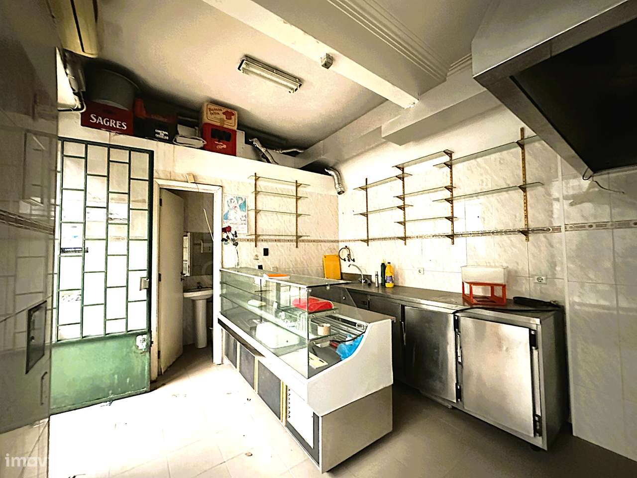 Loja equipada na Damaia de Cima | Amadora - Grande imagem: 3/6