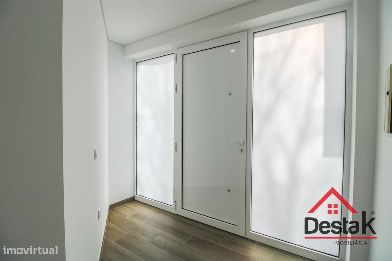 T3 Totalmente Remodelado em Abraveses – Viseu - Grande imagem: 2/28