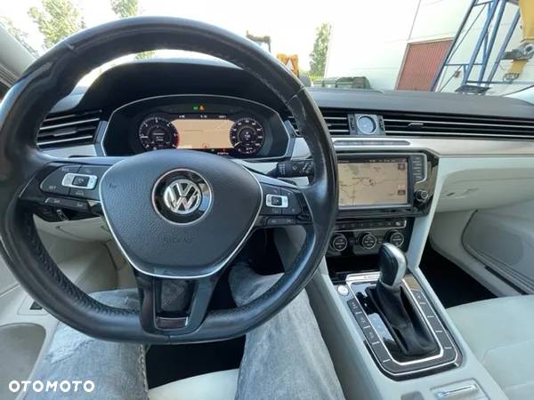 Volkswagen Passat 2.0 TDI Bi-Turbo BMT 4Mot Highline DSG - 3