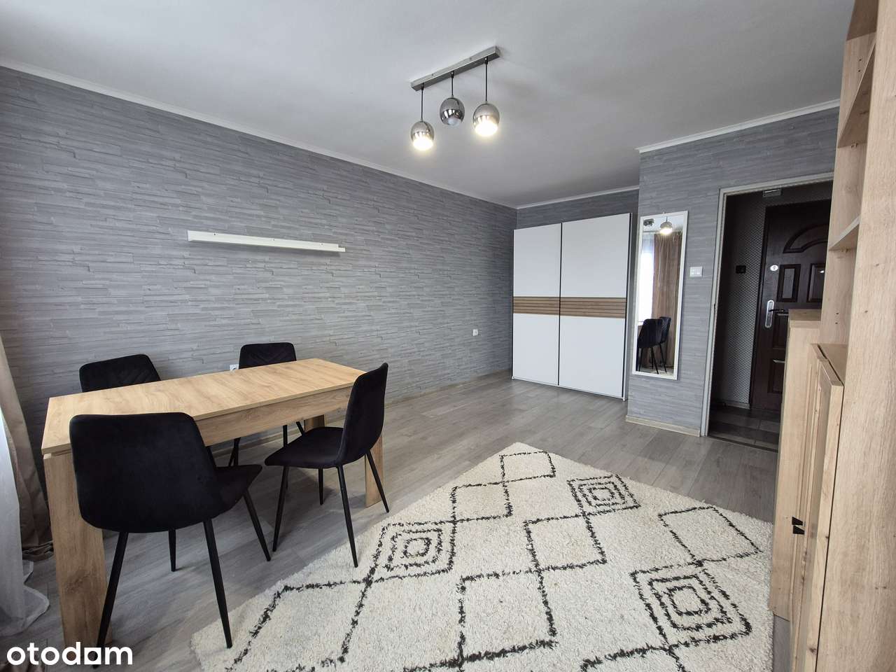 Umeblowana Kawalerka BEZ PROWIZJI - spółdzielczo-własnościowe prawo-2