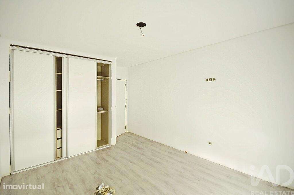 Casa T3 em Fernão Ferro de 150,00 m2 - Grande imagem: 4/15