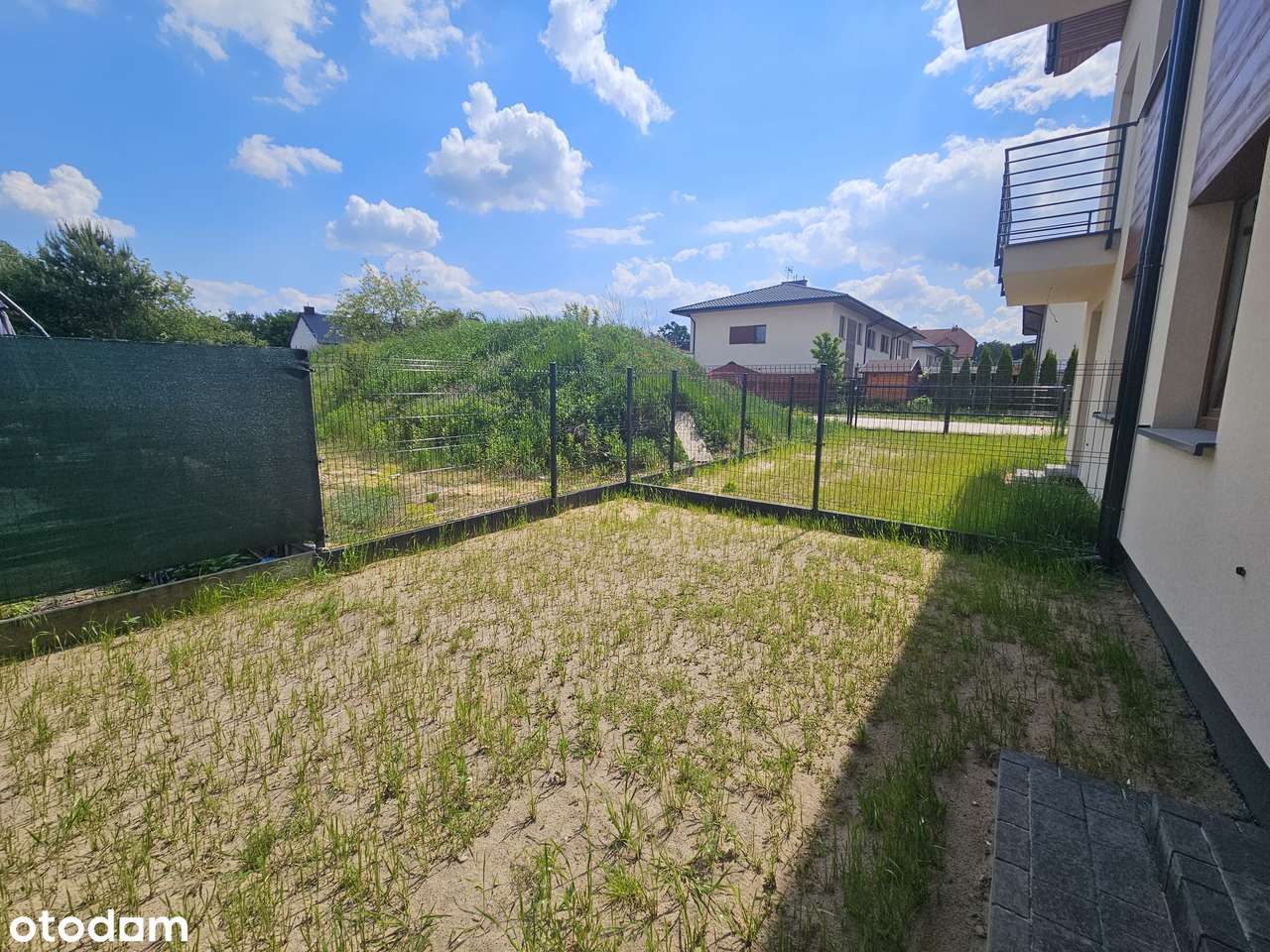 Parter z ogródkiem! 45 m² ciszy i zieleni w świetnej lokalizacji!-2