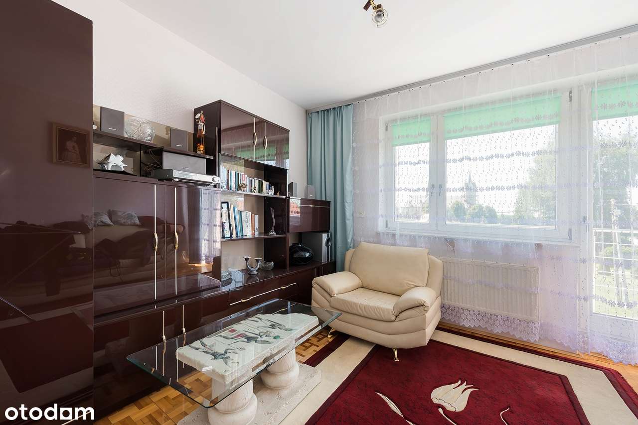 Duży, rodzinny dom na pięknej działce-9