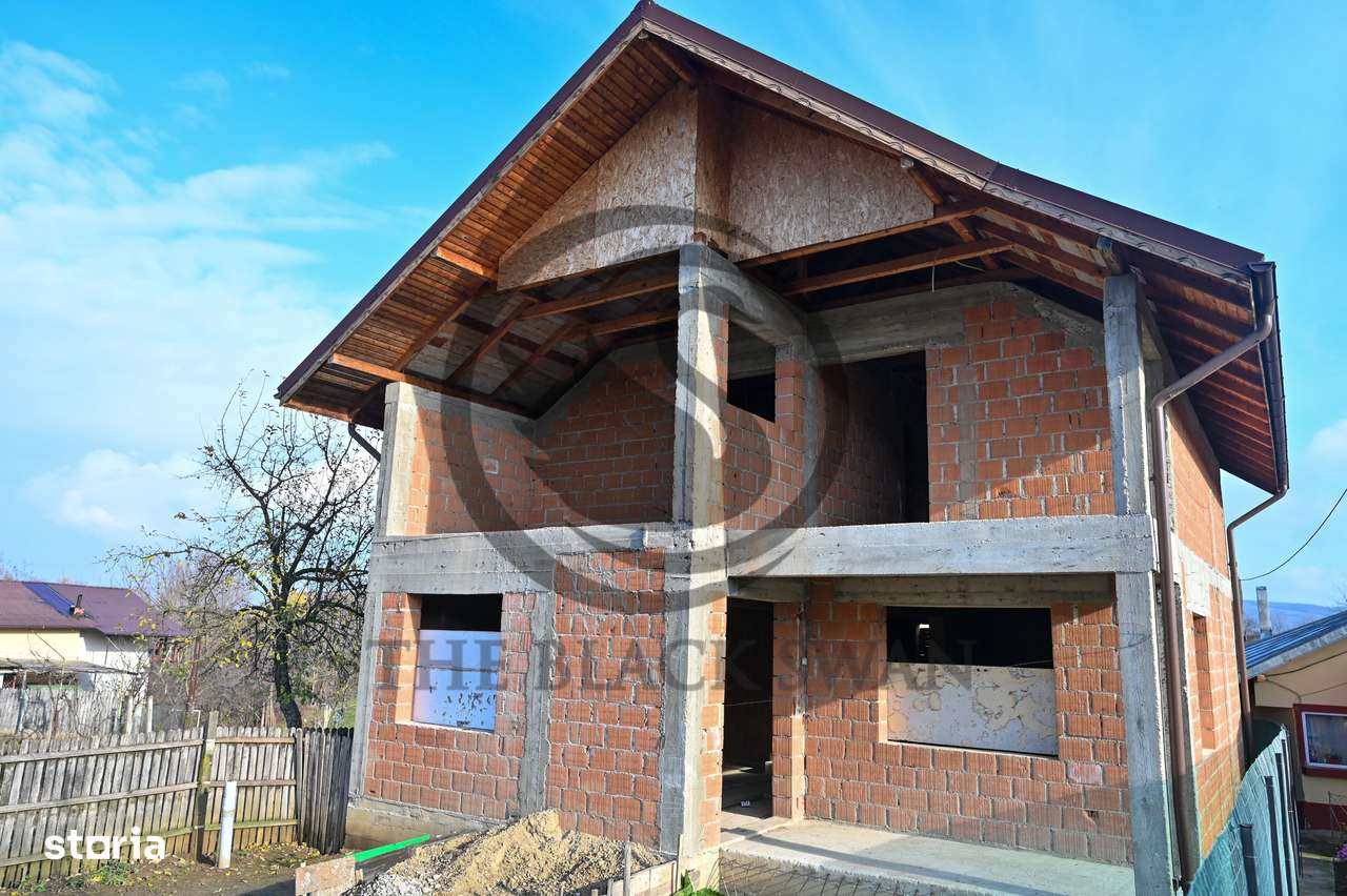 Casa la rosu de vanzare | Iordacheanu - Valea Cucului | Comision 0% - Imagine principală: 2/19
