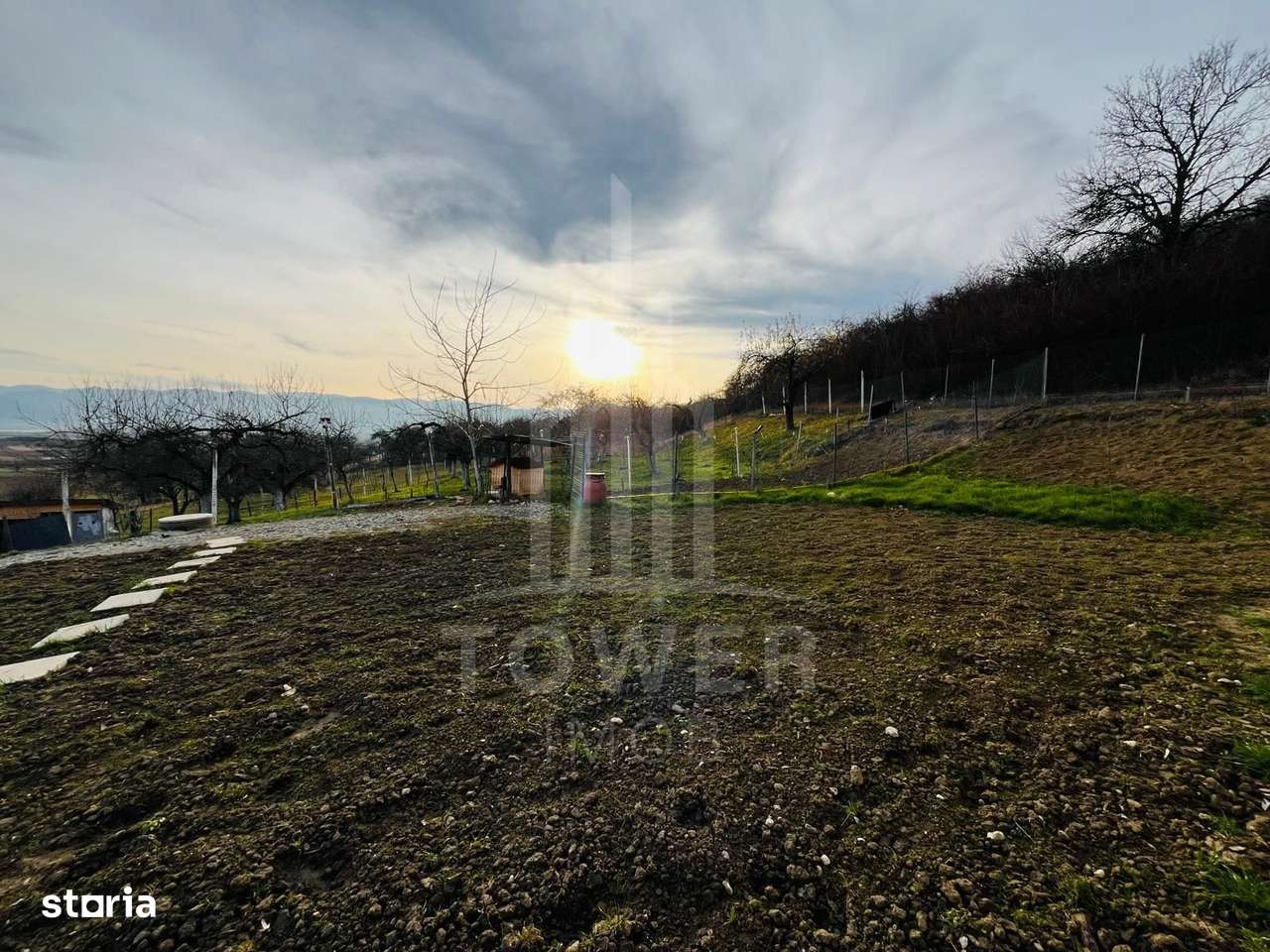 Cabana moderna cu view superb-17