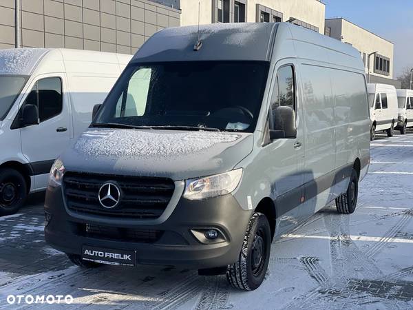 Mercedes-Benz Sprinter - 4