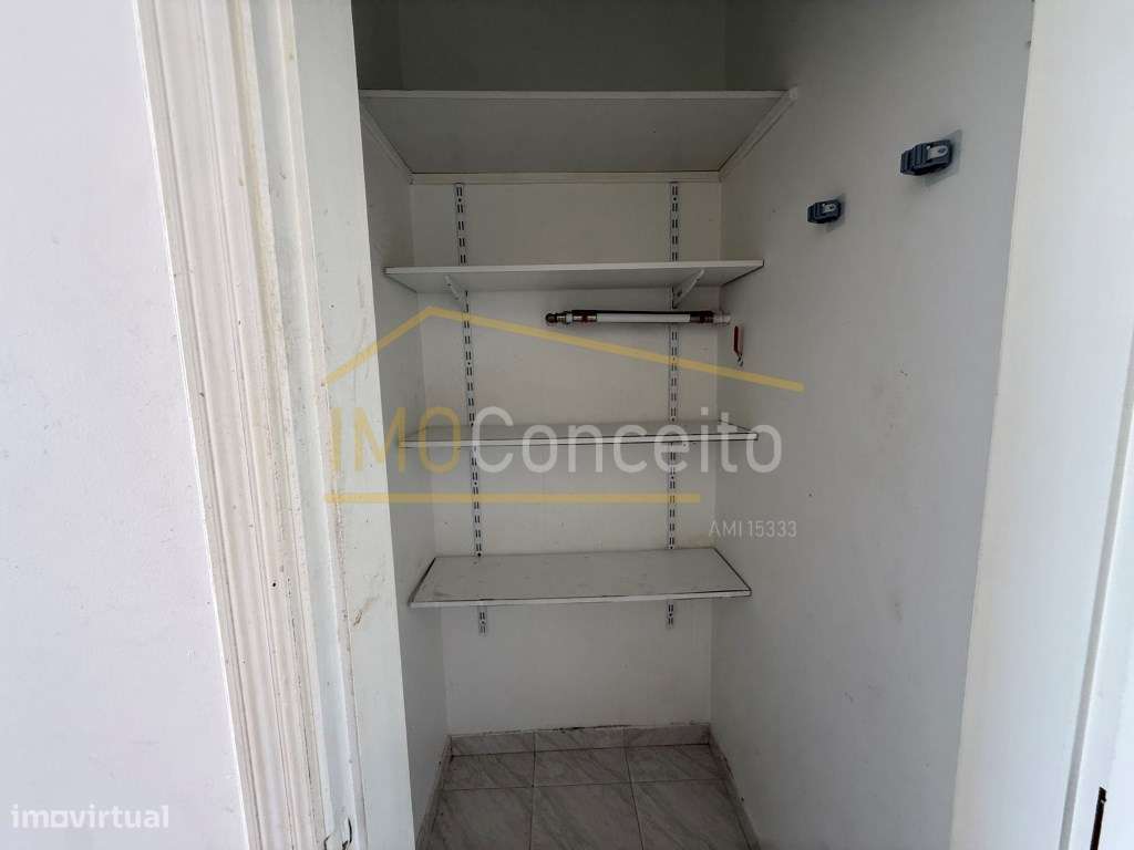 Apartamento T3 Semi Remodelado | Nossa Senhora de Fátima - Entronca...-16
