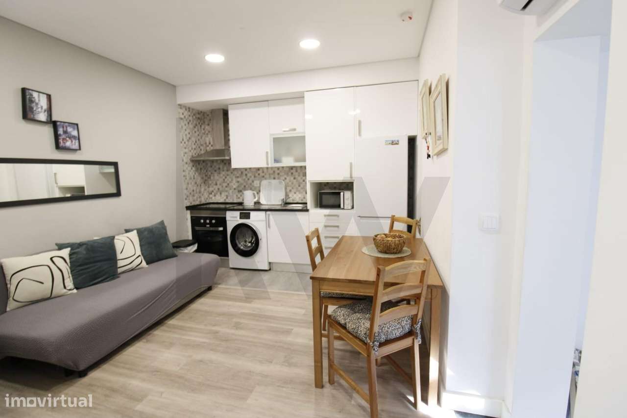 Moradia T2 Totalmente Remodelada com Terraço de 60m2 – Galiza, Estoril - Grande imagem: 5/15