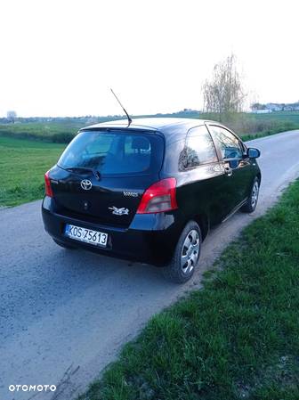 Toyota Yaris 1.0 Luna A/C - 5