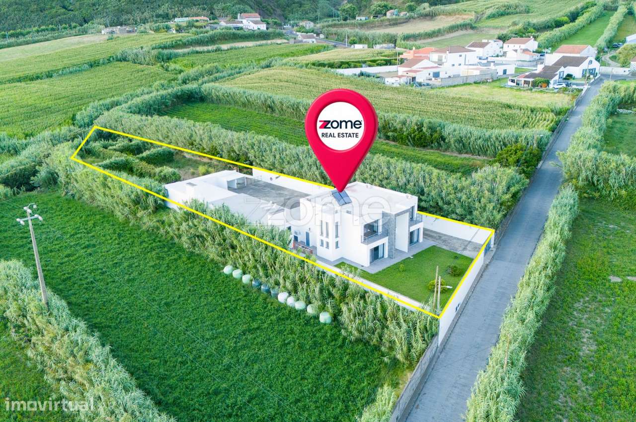 Moradia T5 contemporânea, Ginetes em Ponta Delgada - Grande imagem: 3/45