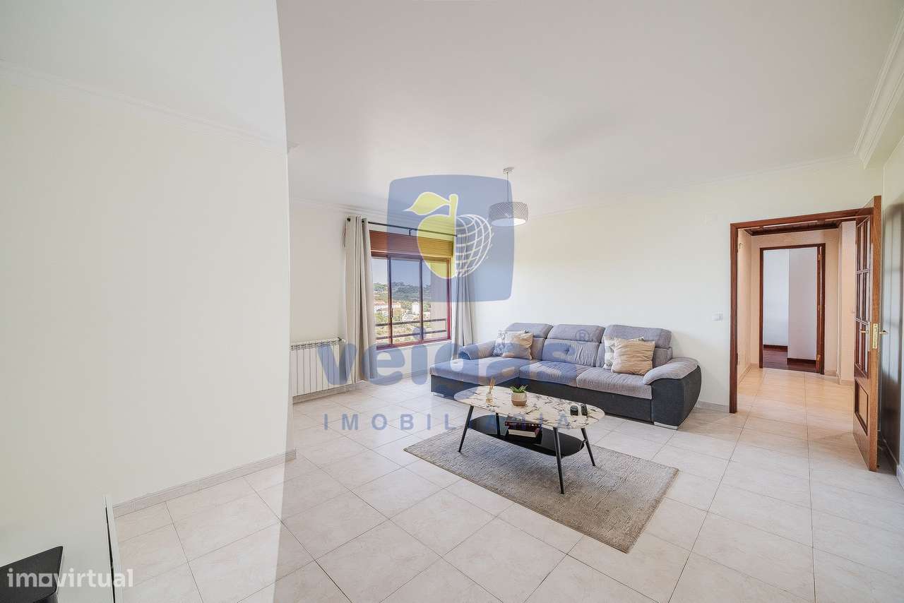 Apartamento T2 como novo, equipado e mobilado em Fitares-22