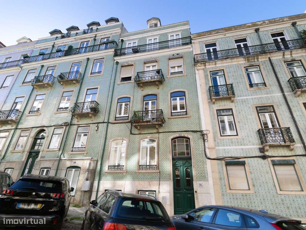 T3 na Estefânia, Remodelado e com Licença AL-24